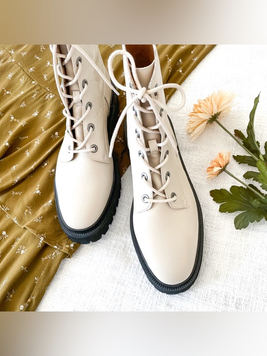 Madewell ivory leather combat boots. - Picture 2 of 13